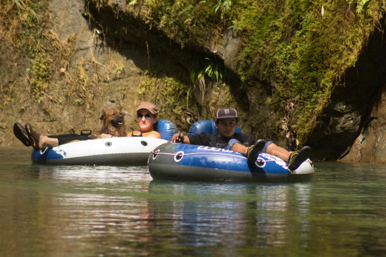 Rio Agujitas Eco Farm Hostel And Tours Drakes Bay Exterior foto